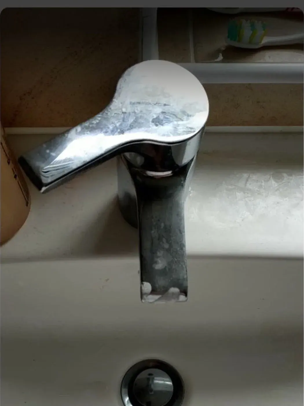 Limescale removal: before MyT Clean started