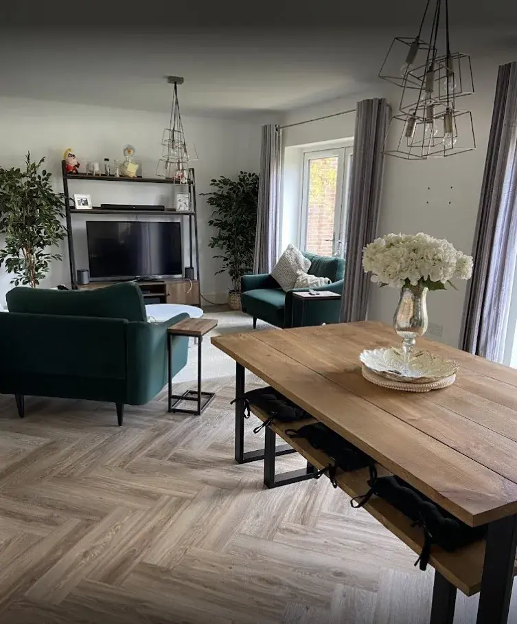 Front room, end of tenancy